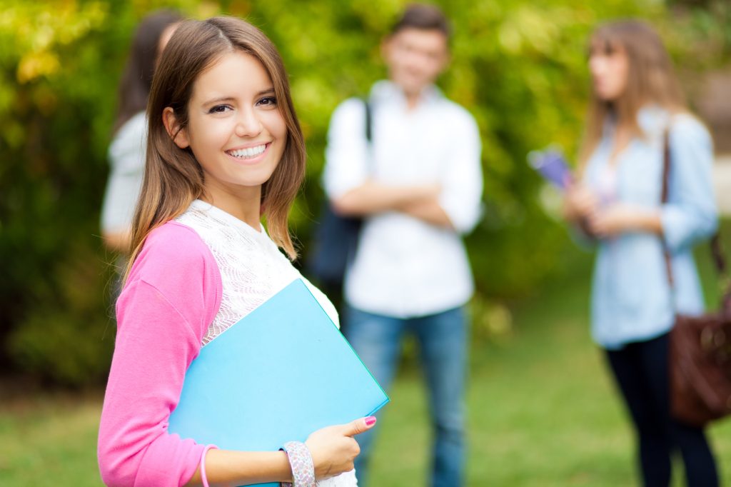 What Should Your High School Student Be Doing Now to Get Into College?